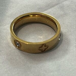 Gold Plated Simulated Diamond Wedding Band Ring Clover Size 7 Shiny Dainty